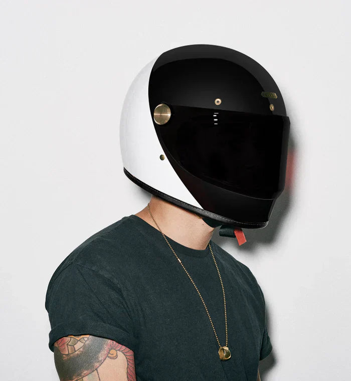 How to Choose the Right Motorcycle Helmet for You